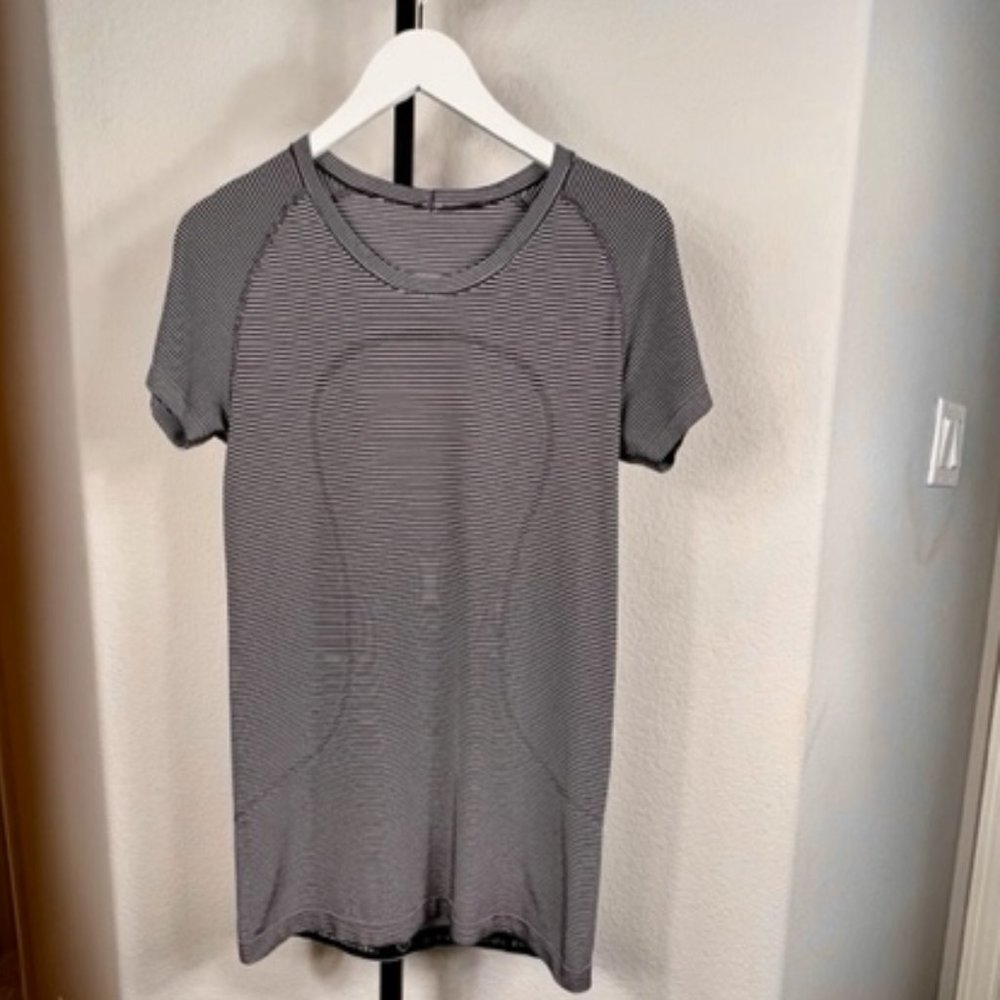 Lululemon Swiftly Tech short sleeve shirt
